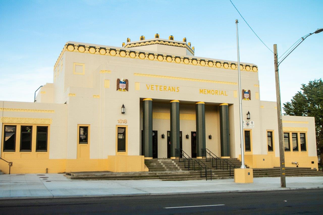 Front of the Eureka Veterans Building 