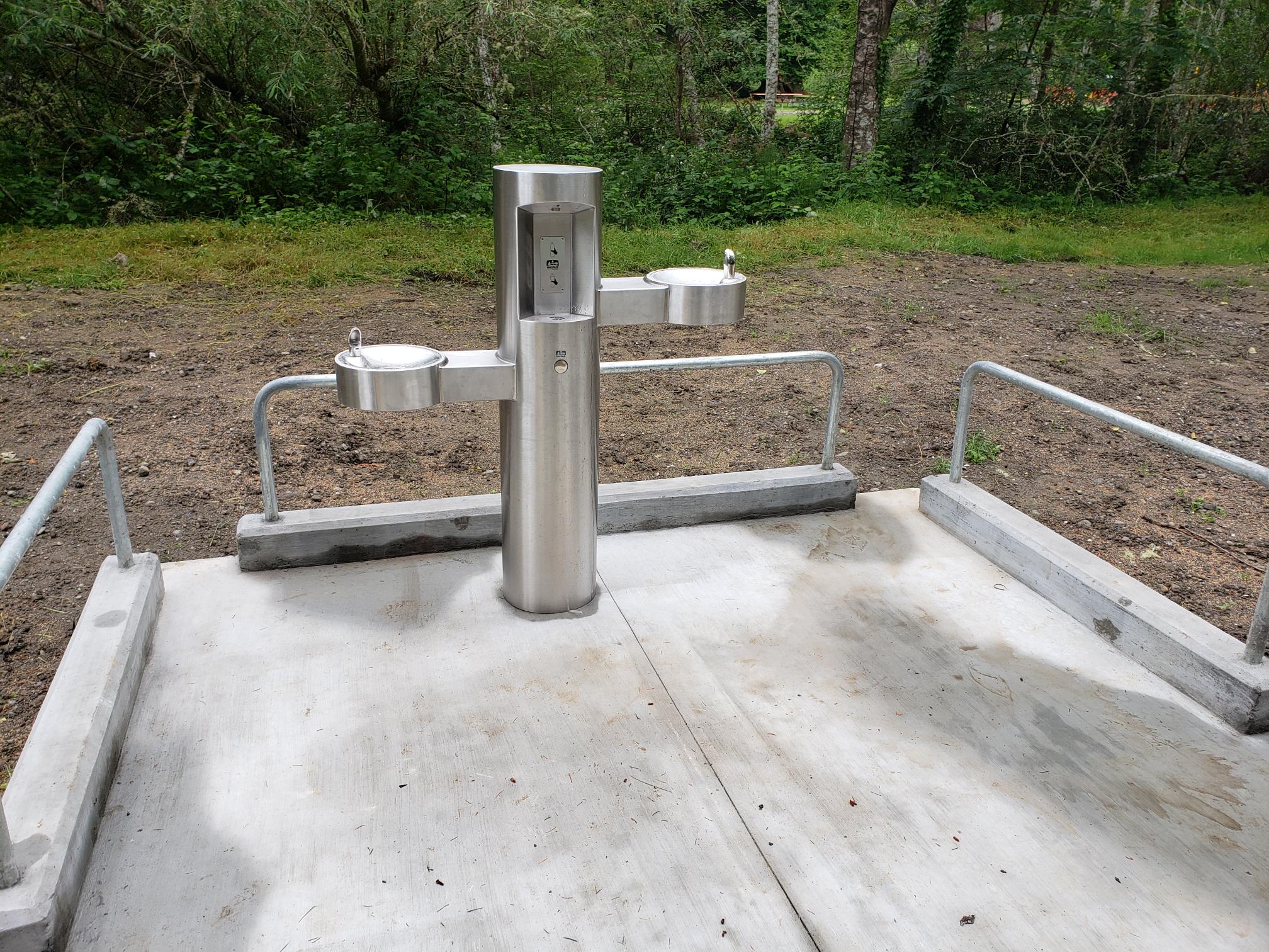 Freshwater Park features an accessible drinking fountain.